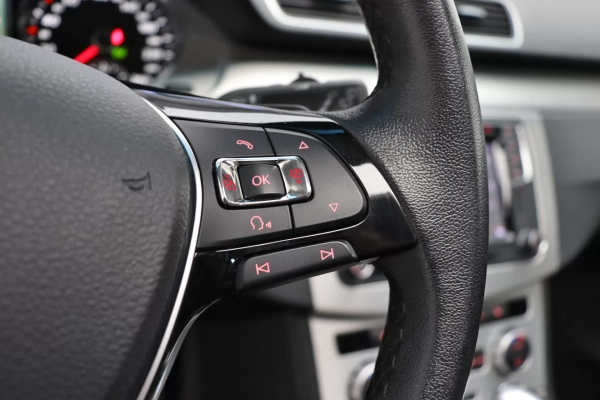 Foto do veiculo VOLKSWAGEN PASSAT VARIANT