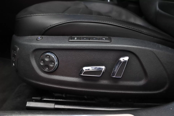 Foto do veiculo VOLKSWAGEN PASSAT VARIANT