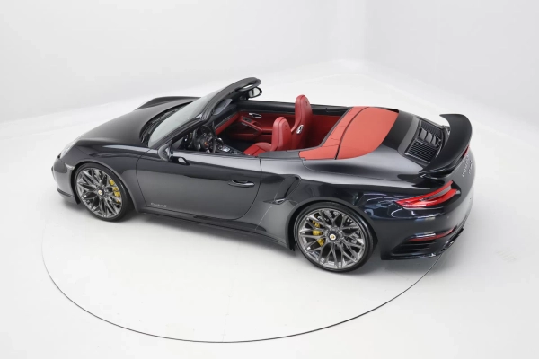 Foto do veiculo PORSCHE 911 TURBO S CABRIOLET