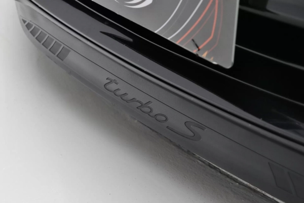 Foto do veiculo PORSCHE 911 TURBO S CABRIOLET