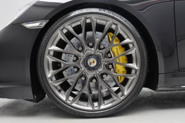 Foto do veiculo PORSCHE 911 TURBO S CABRIOLET