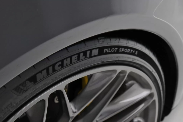 Foto do veiculo PORSCHE 911 TURBO S CABRIOLET