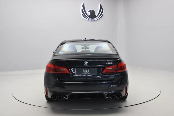 Foto do veiculo BMW M5