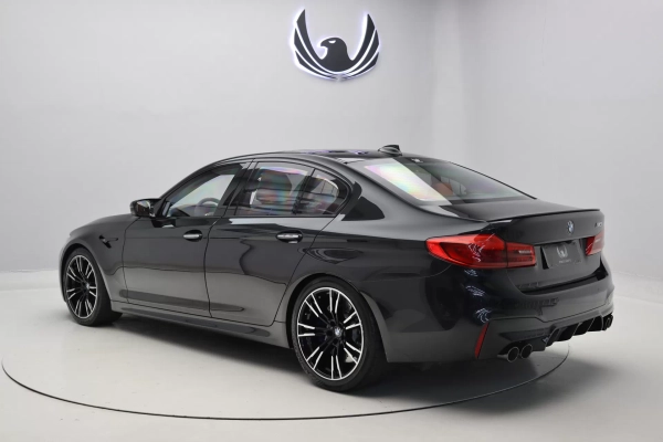 Foto do veiculo BMW M5