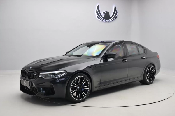 Foto do veiculo BMW M5