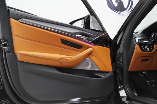 Foto do veiculo BMW M5