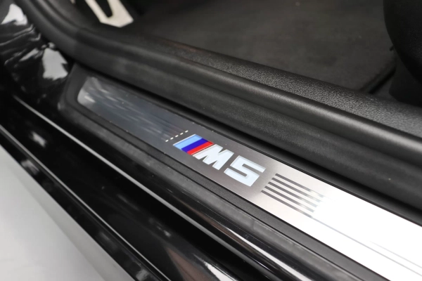 Foto do veiculo BMW M5