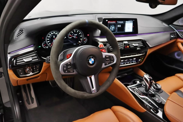 Foto do veiculo BMW M5