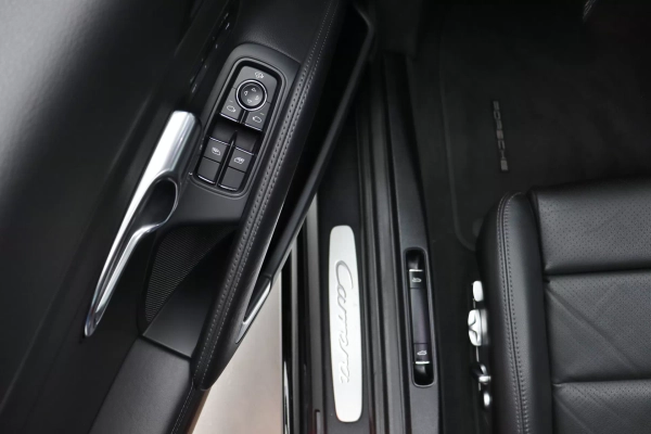 Foto do veiculo PORSCHE 911 CARRERA