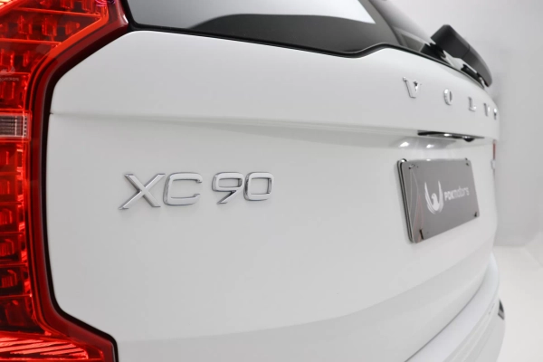 Foto do veiculo VOLVO XC90 T8 RECHARGE ULTRA DARK | 7 LUGARES