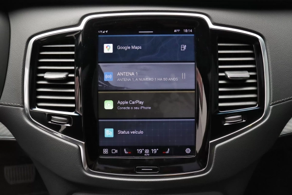 Foto do veiculo VOLVO XC90 T8 RECHARGE ULTRA DARK | 7 LUGARES