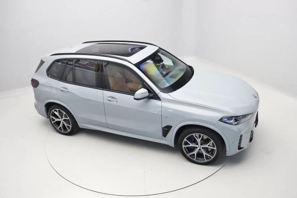 Foto do veiculo BMW X5 XDRIVE50E M SPORT
