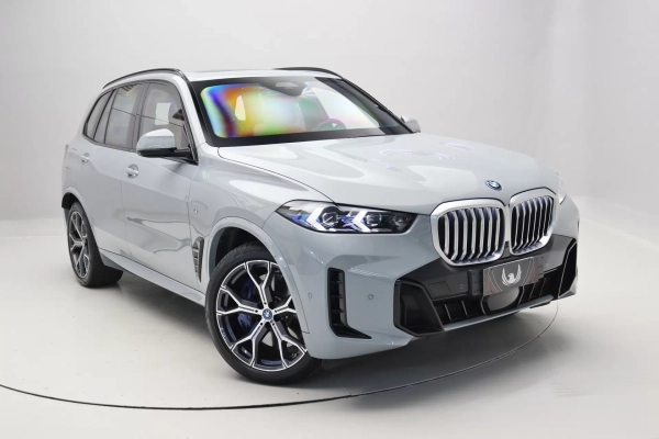 Foto do veiculo BMW X5 XDRIVE50E M SPORT