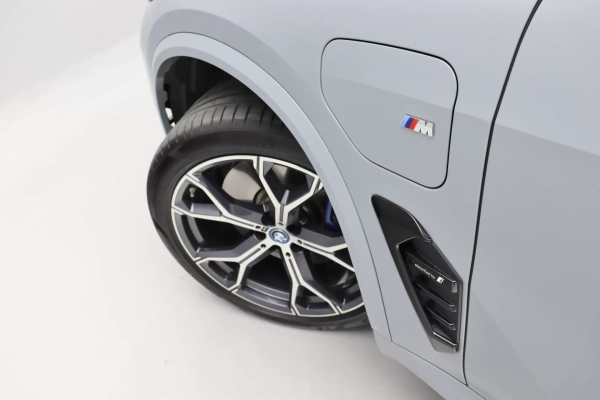 Foto do veiculo BMW X5 XDRIVE50E M SPORT