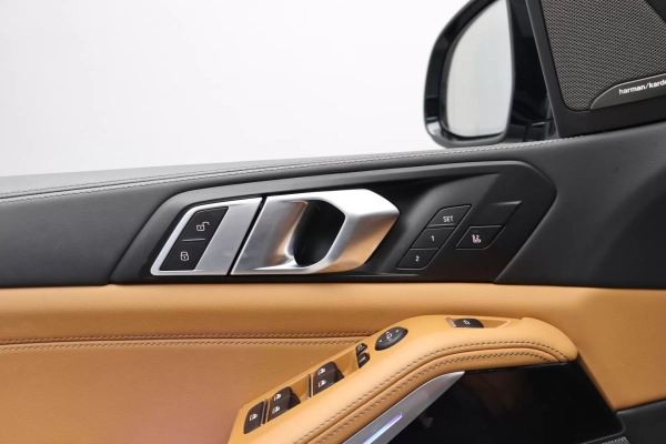 Foto do veiculo BMW X5 XDRIVE50E M SPORT