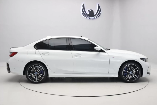 Foto do veiculo BMW 330E M SPORT