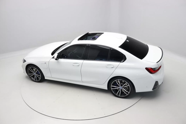 Foto do veiculo BMW 330E M SPORT