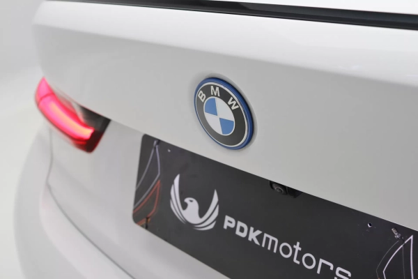 Foto do veiculo BMW 330E M SPORT