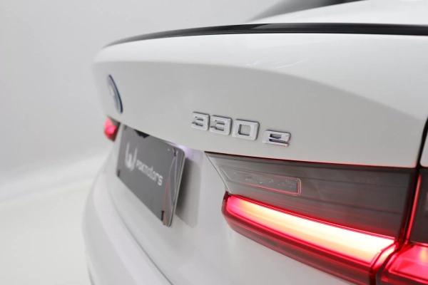 Foto do veiculo BMW 330E M SPORT