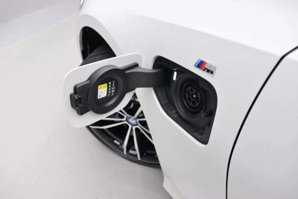 Foto do veiculo BMW 330E M SPORT