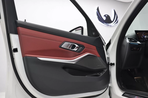 Foto do veiculo BMW 330E M SPORT