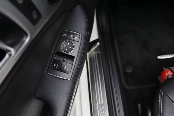 Foto do veiculo MERCEDES-BENZ SLK 250