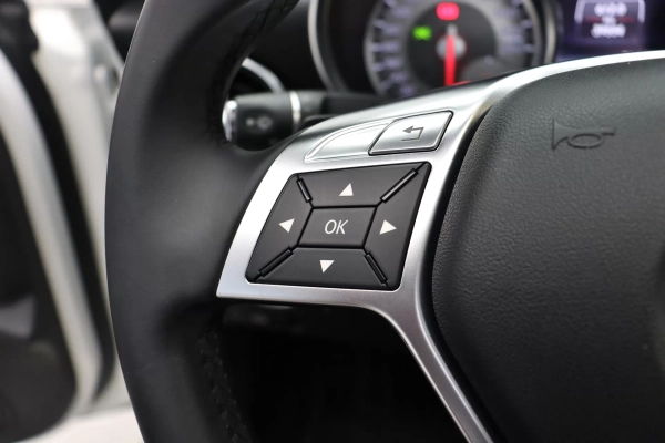 Foto do veiculo MERCEDES-BENZ SLK 250