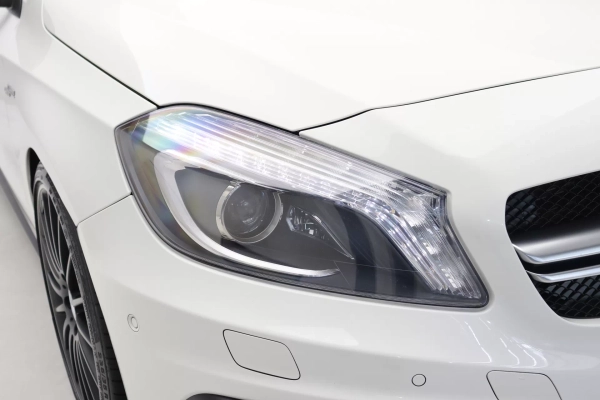 Foto do veiculo MERCEDES-BENZ A 45 AMG