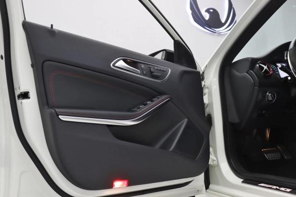 Foto do veiculo MERCEDES-BENZ A 45 AMG