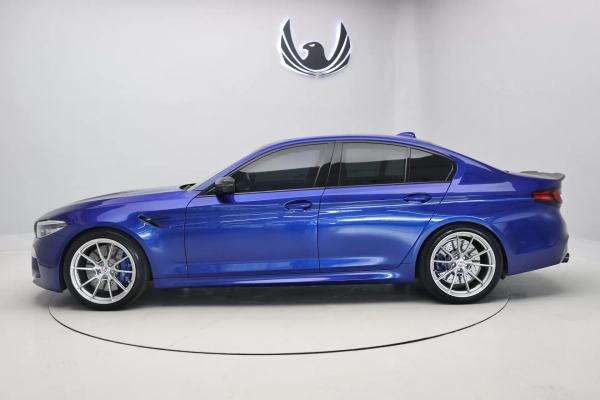 Foto do veiculo BMW M5 