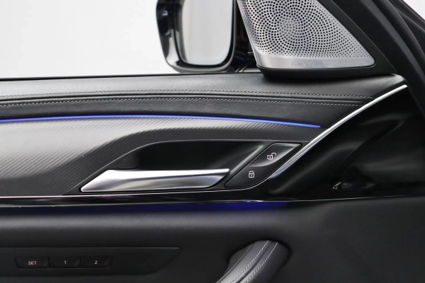 Foto do veiculo BMW M5 