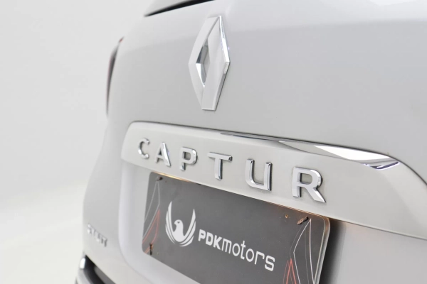 Foto do veiculo RENAULT CAPTUR INTENSE