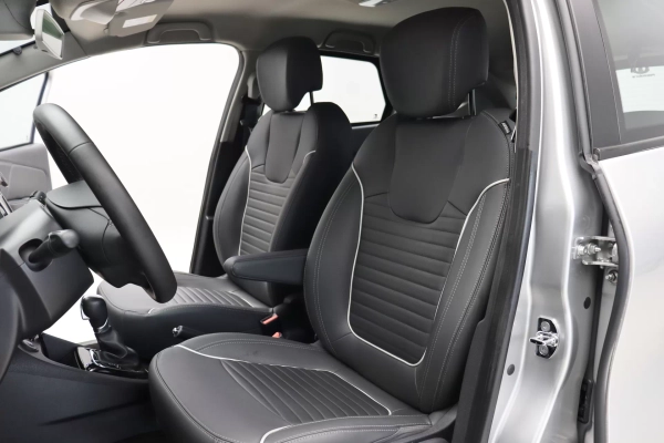 Foto do veiculo RENAULT CAPTUR INTENSE