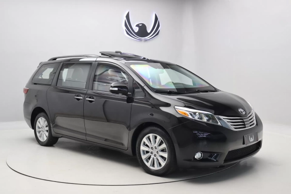 Foto do veiculo TOYOTA SIENNA LIMITED