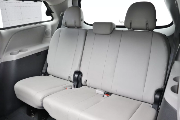 Foto do veiculo TOYOTA SIENNA LIMITED