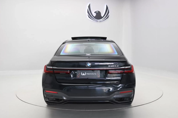 Foto do veiculo BMW 745LE M SPORT