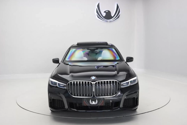 Foto do veiculo BMW 745LE M SPORT