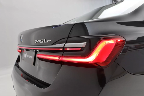 Foto do veiculo BMW 745LE M SPORT