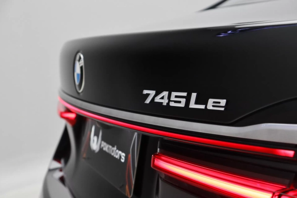 Foto do veiculo BMW 745LE M SPORT
