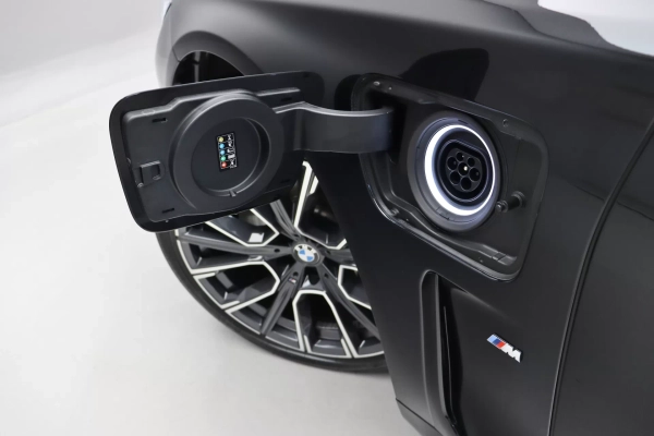 Foto do veiculo BMW 745LE M SPORT