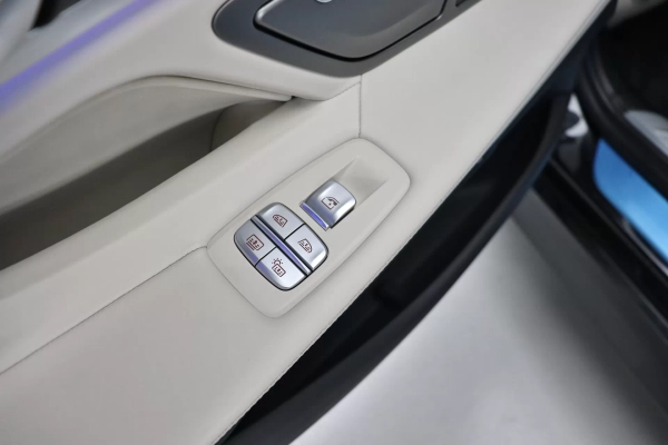 Foto do veiculo BMW 745LE M SPORT