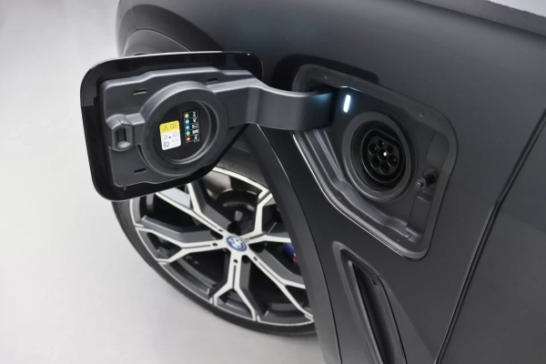 Foto do veiculo BMW X5 XDRIVE45E M SPORT