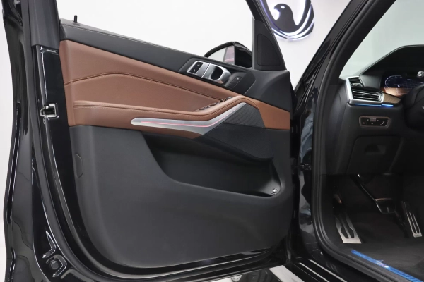 Foto do veiculo BMW X5 XDRIVE45E M SPORT