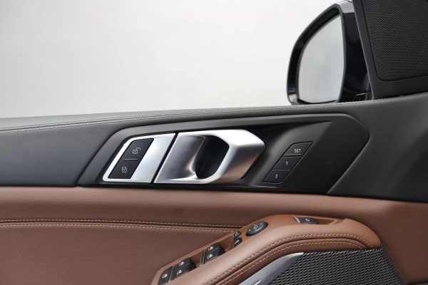 Foto do veiculo BMW X5 XDRIVE45E M SPORT