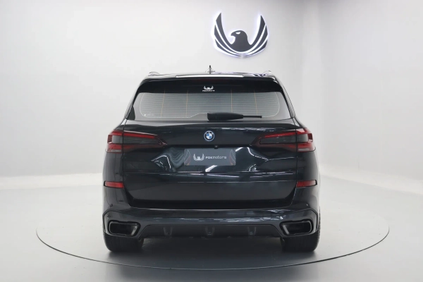 Foto do veiculo BMW X5 XDRIVE45E M SPORT