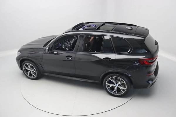 Foto do veiculo BMW X5 XDRIVE45E M SPORT