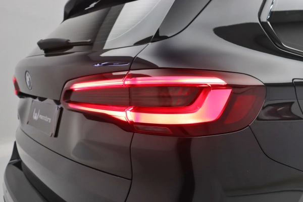Foto do veiculo BMW X5 XDRIVE45E M SPORT