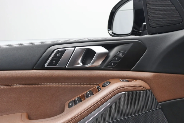 Foto do veiculo BMW X5 XDRIVE45E M SPORT
