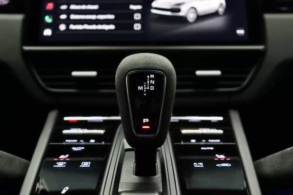 Foto do veiculo PORSCHE CAYENNE TURBO GT