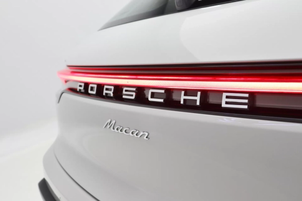 Foto do veiculo PORSCHE MACAN